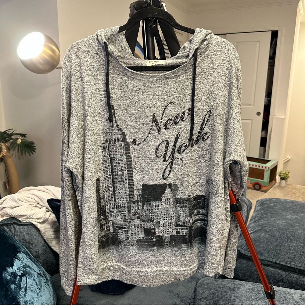 Sweet Gisele NYC Heather Grey Long Sleeve Pullover Hoodie